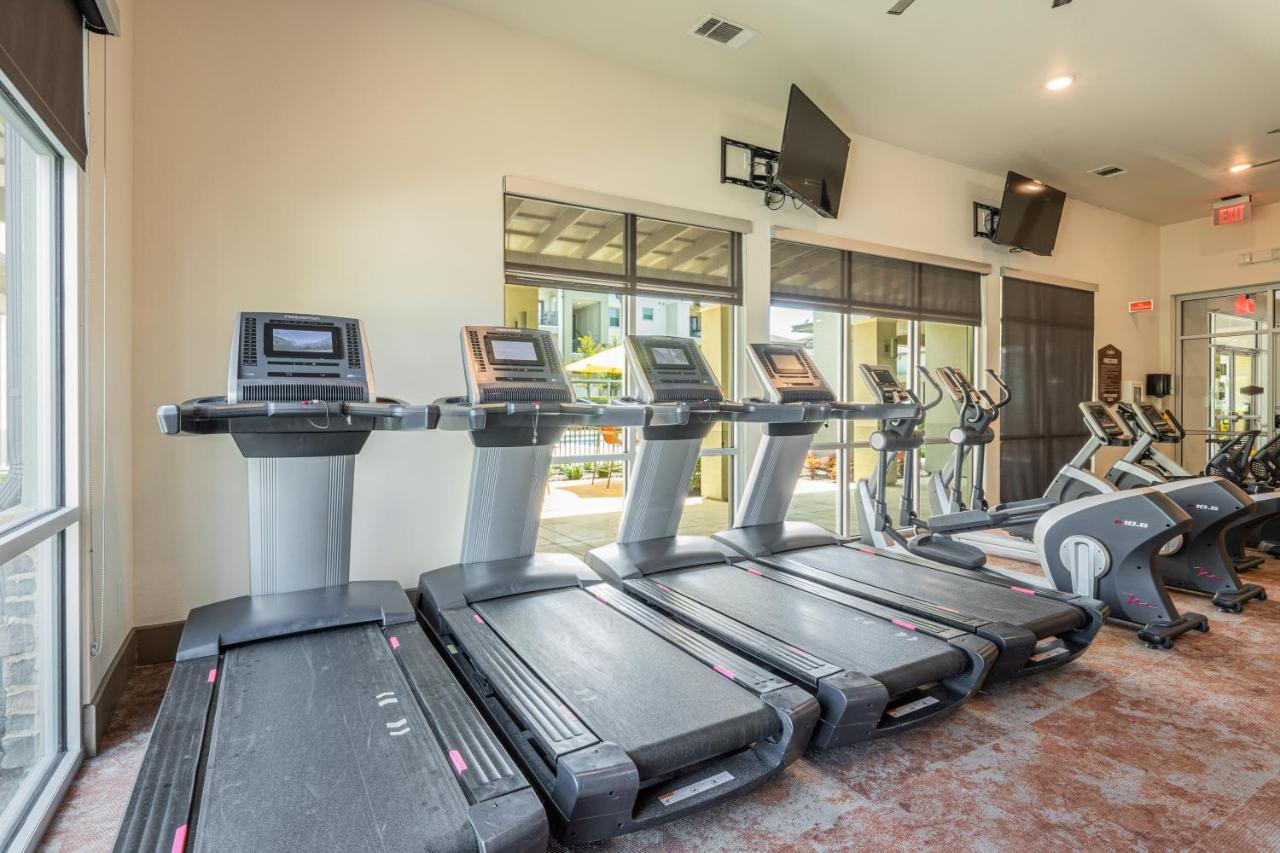 Luxe 3B/2B Getaway - Pool, Gym, Parking, Pet Wash Daire Leander Dış mekan fotoğraf