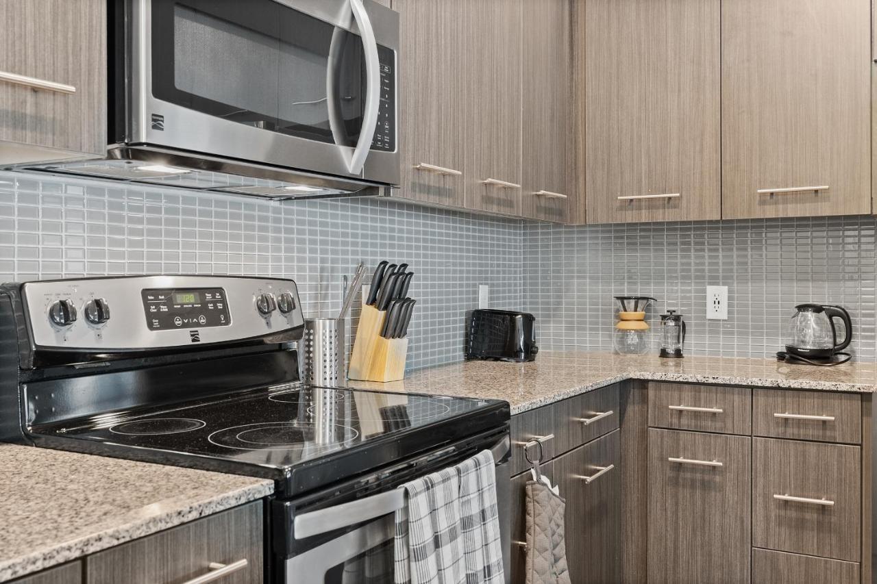 Luxe 3B/2B Getaway - Pool, Gym, Parking, Pet Wash Daire Leander Dış mekan fotoğraf