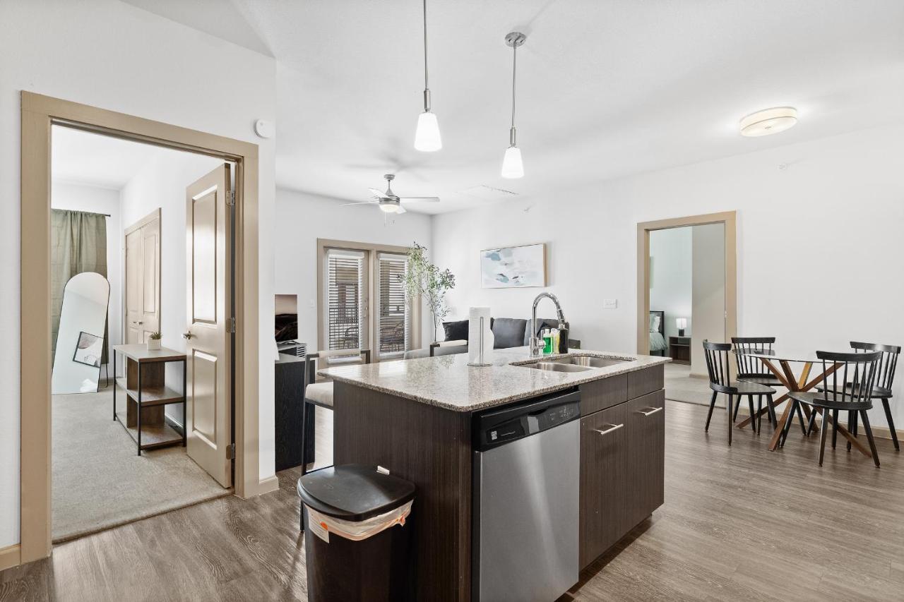 Luxe 3B/2B Getaway - Pool, Gym, Parking, Pet Wash Daire Leander Dış mekan fotoğraf